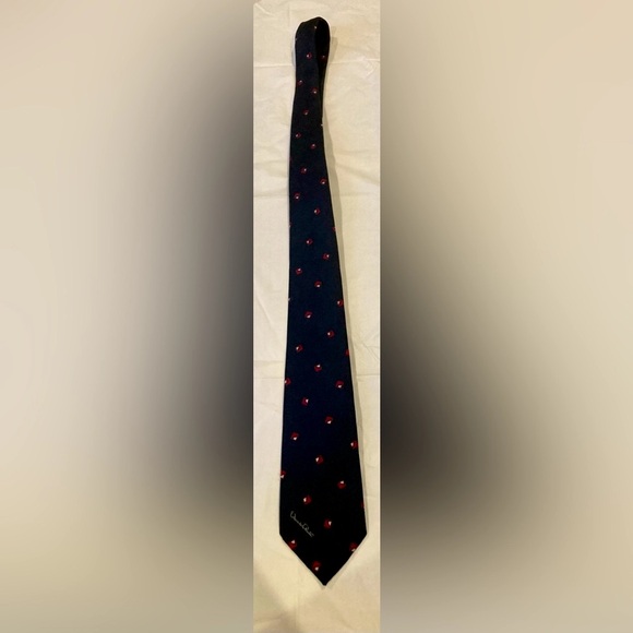 Vintage Oscar de la Renta Square style design - Picture 3 of 5